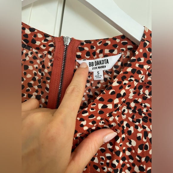 Orange, Black and White BB Dakota Midi Dress - Picture 5 of 7